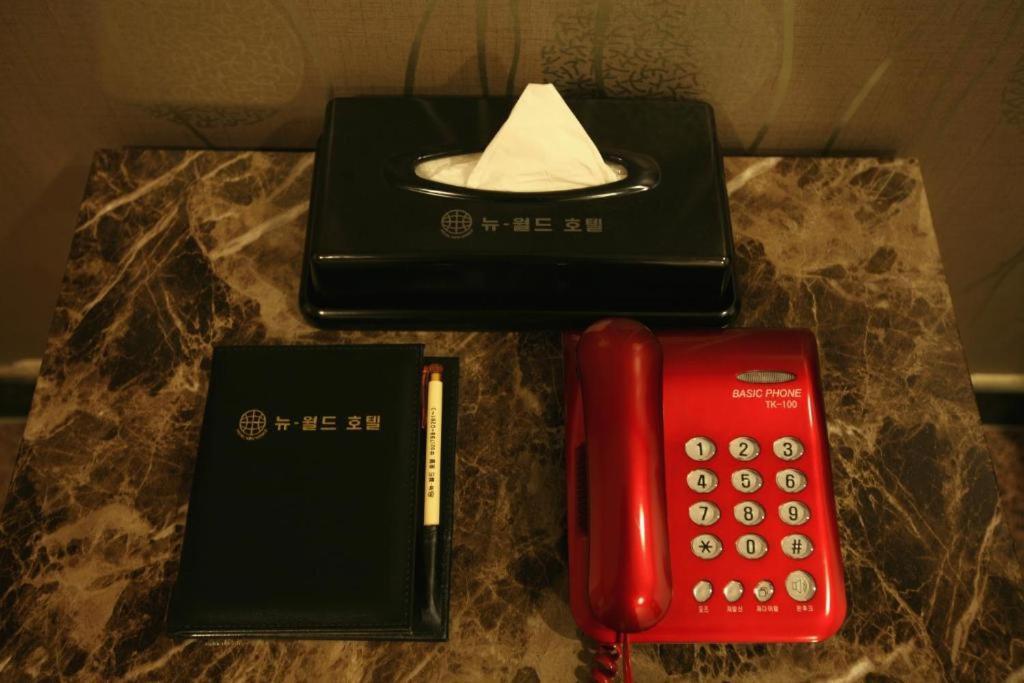 New World Hotel Yongsan Seoul Bagian luar foto
